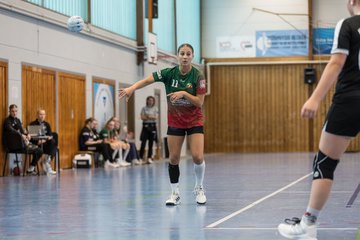 Bild 157 - wBJ HSG Kremperheide/Muensterdorf - HSG Joerl-Doppeleiche Vioel : Ergebnis: 34:23